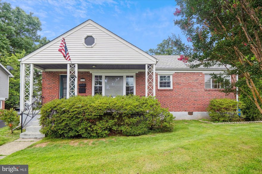 This wonderful home is in a great location, close to shopping, restaurants and so much more. Home needs some updating but you can move right in and update as you go.  Property has three bedrooms, hardwood floors throughout and a nice size family room towards the back of them home that leads to a great back yard.  The potential to make this your perfect home awaits....