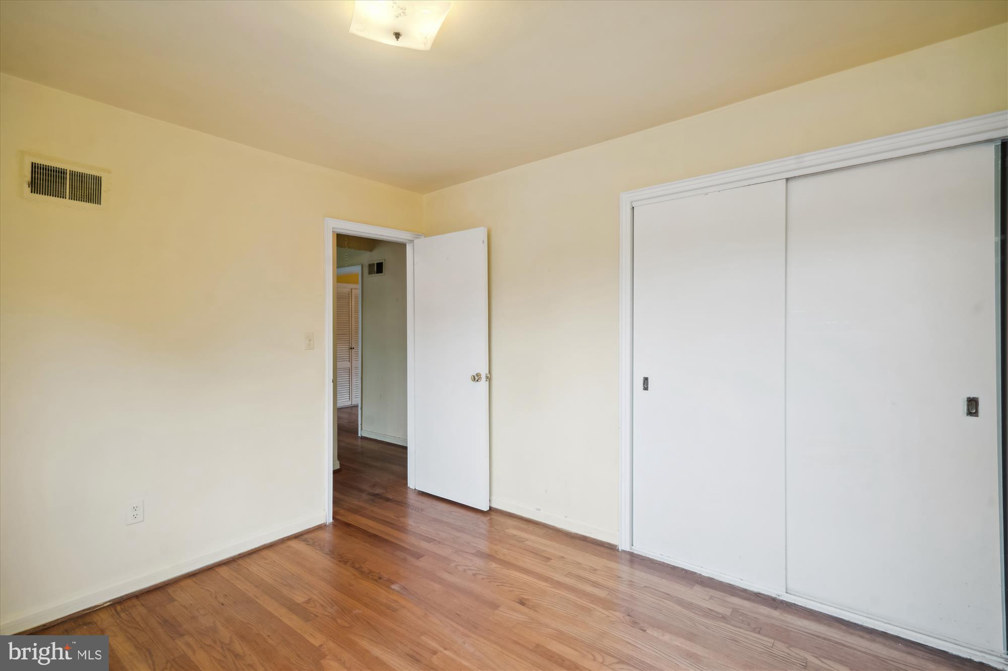 STEPHEN KNOLLS - Residential