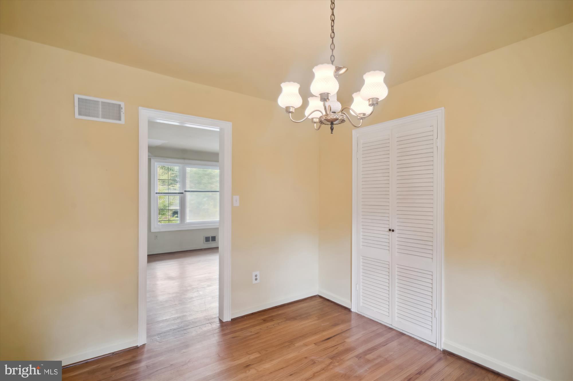 STEPHEN KNOLLS - Residential