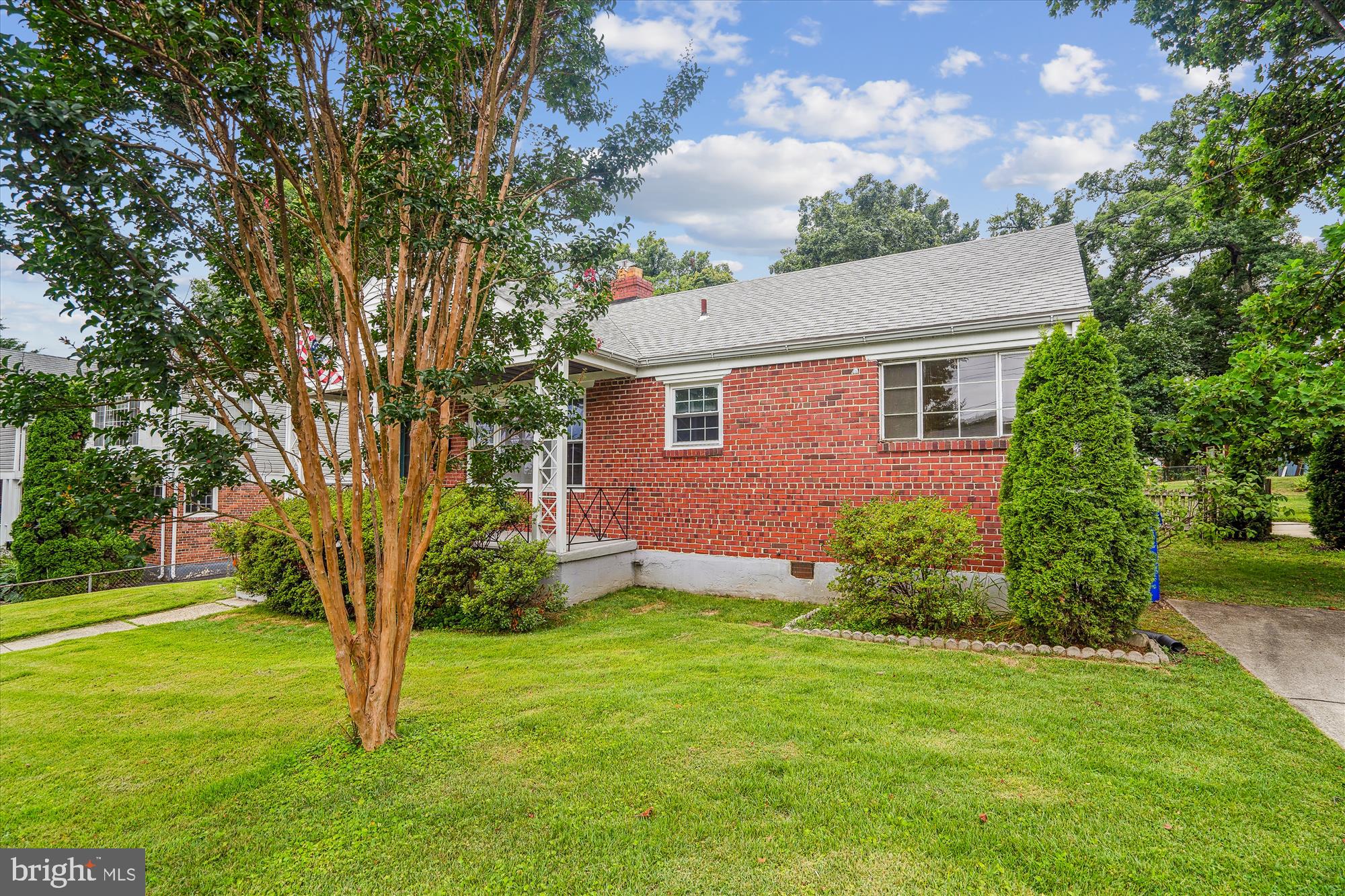 STEPHEN KNOLLS - Residential