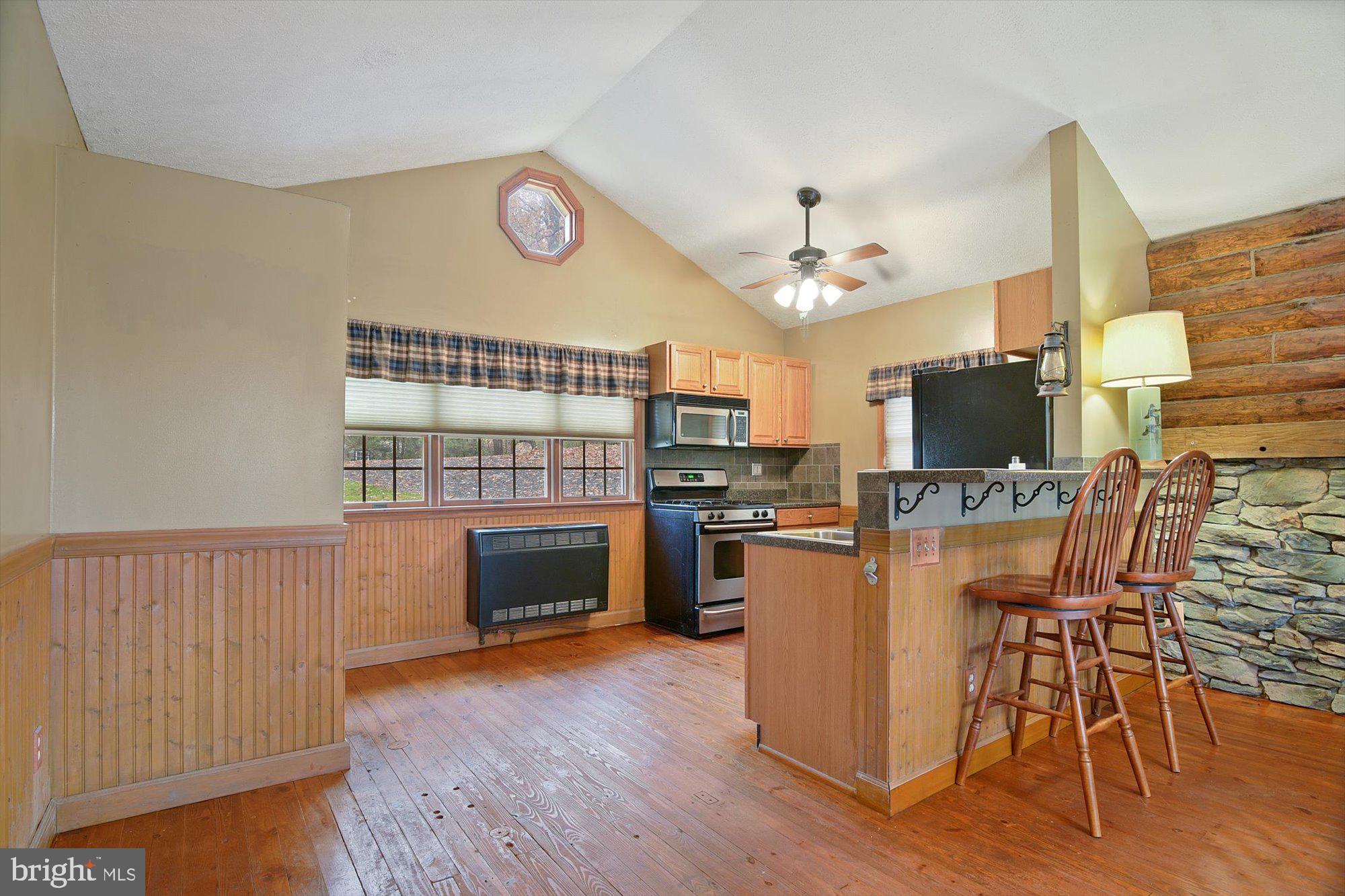 INDIAN HILLS - Residential