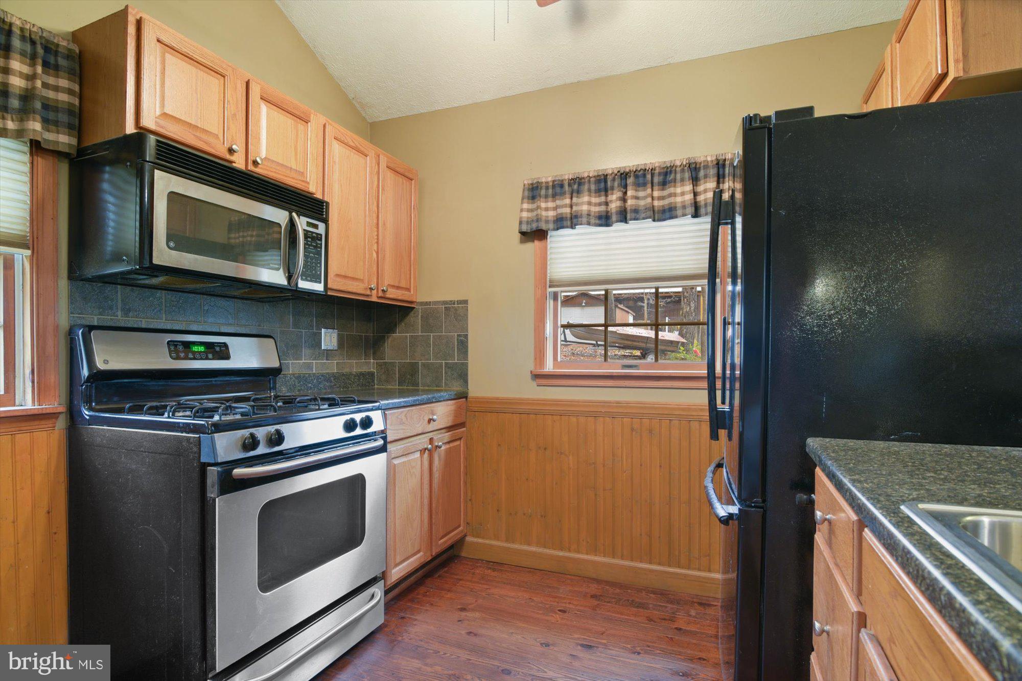 INDIAN HILLS - Residential