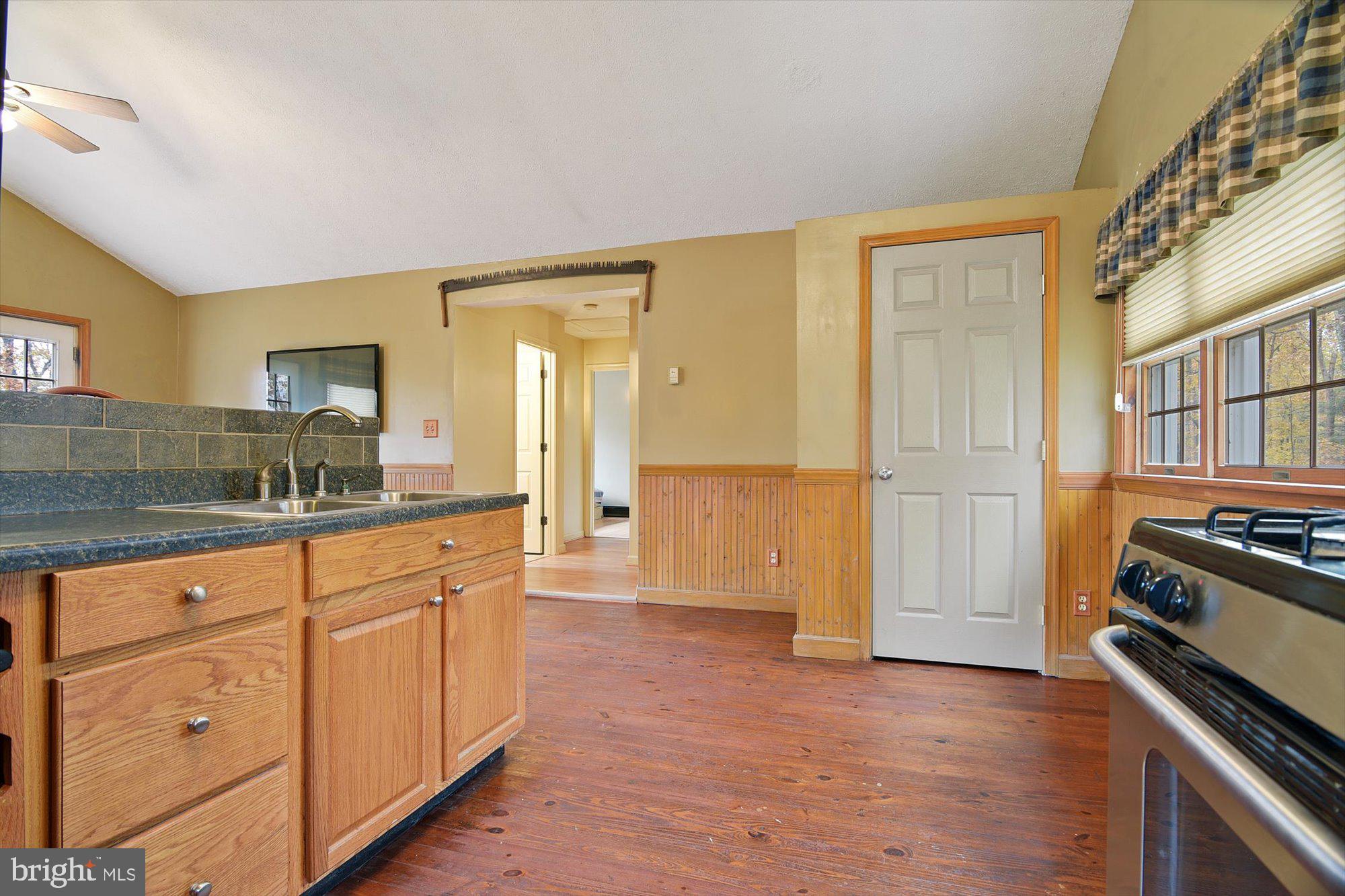 INDIAN HILLS - Residential