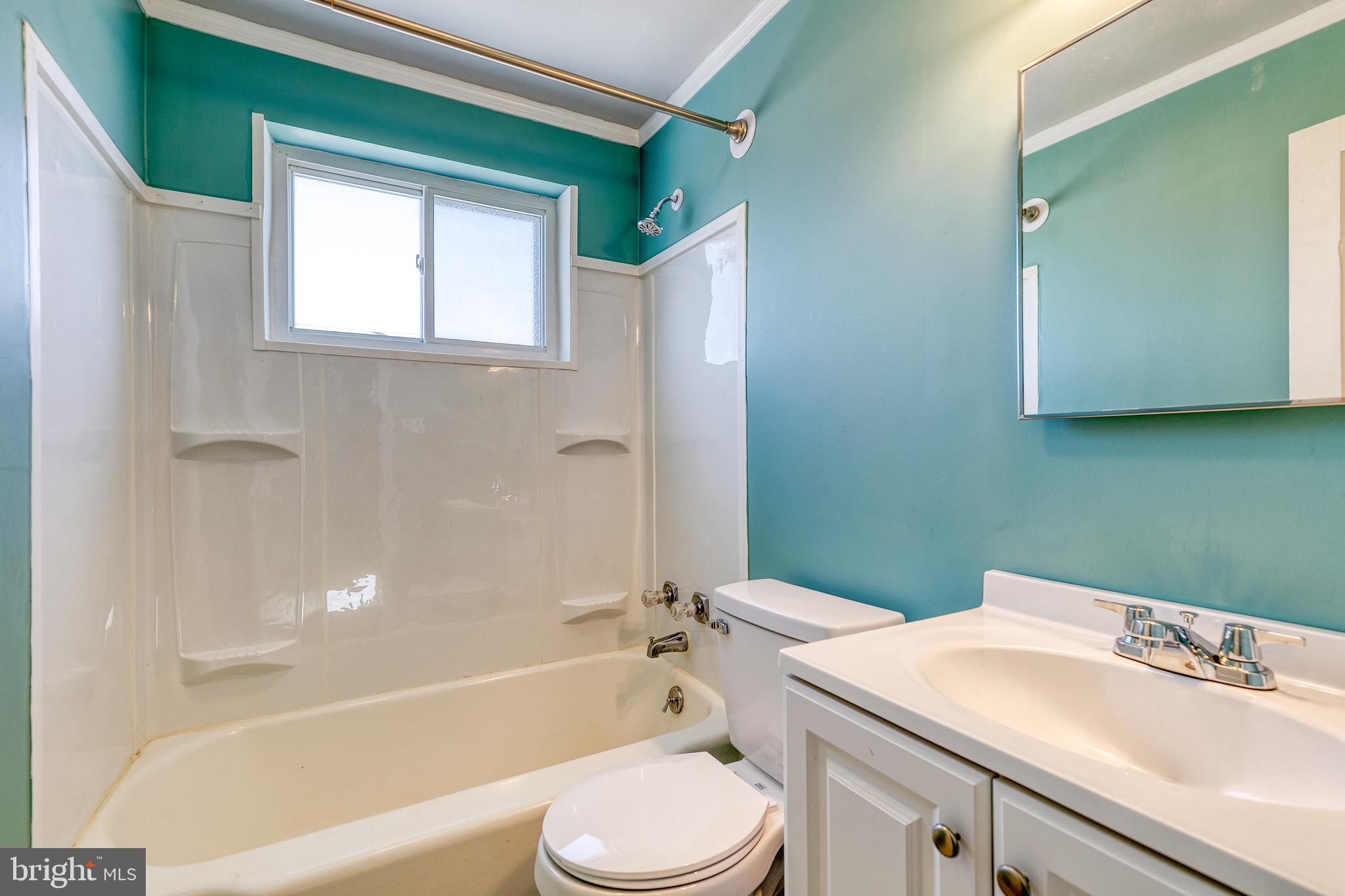 GAYLORD MANOR - Residential Lease