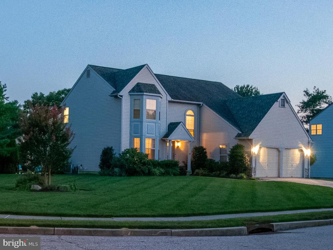 10 FARMHOUSE LANE