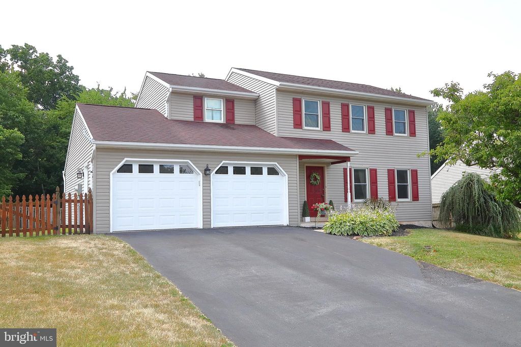 Photo of 17 Wild Deer Drive, STEVENS, PA 17578 (MLS # PALA2091154)
