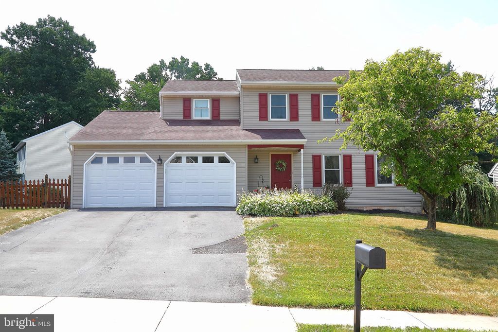 Photo of 17 Wild Deer Drive, STEVENS, PA 17578 (MLS # PALA2091154)