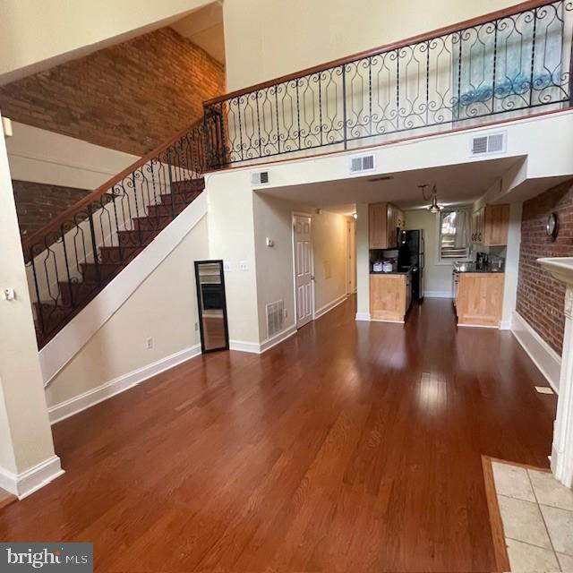 LOGAN/SHAW - Residential Lease