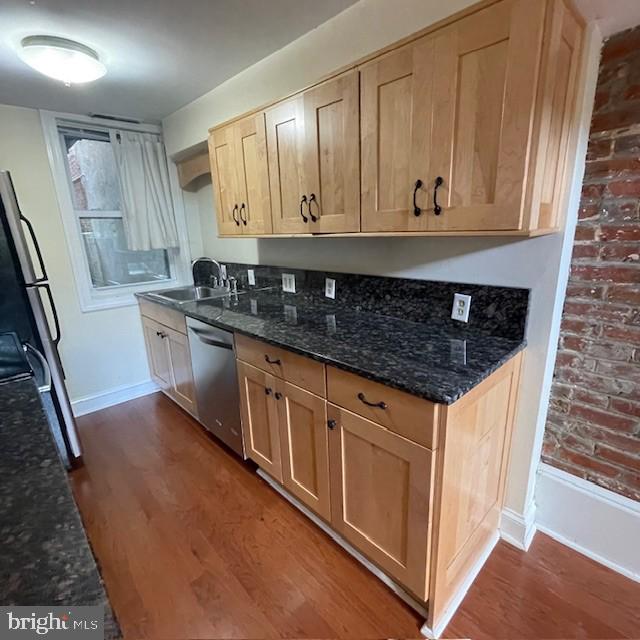 LOGAN/SHAW - Residential Lease