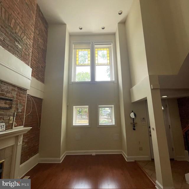LOGAN/SHAW - Residential Lease