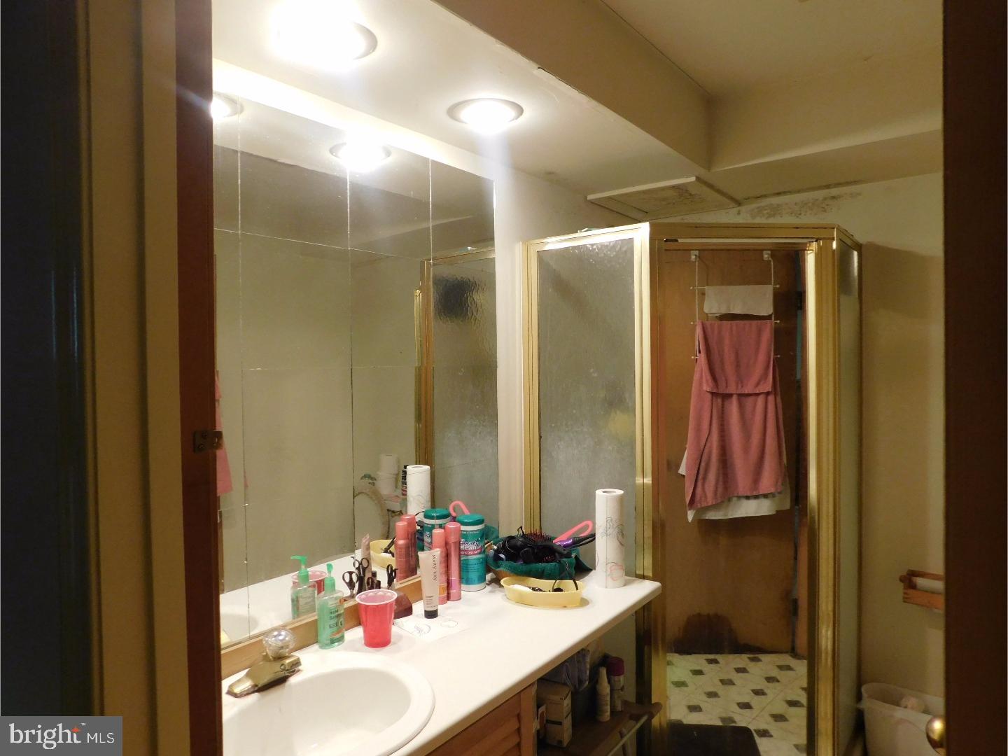 UPLAND VIL - Residential