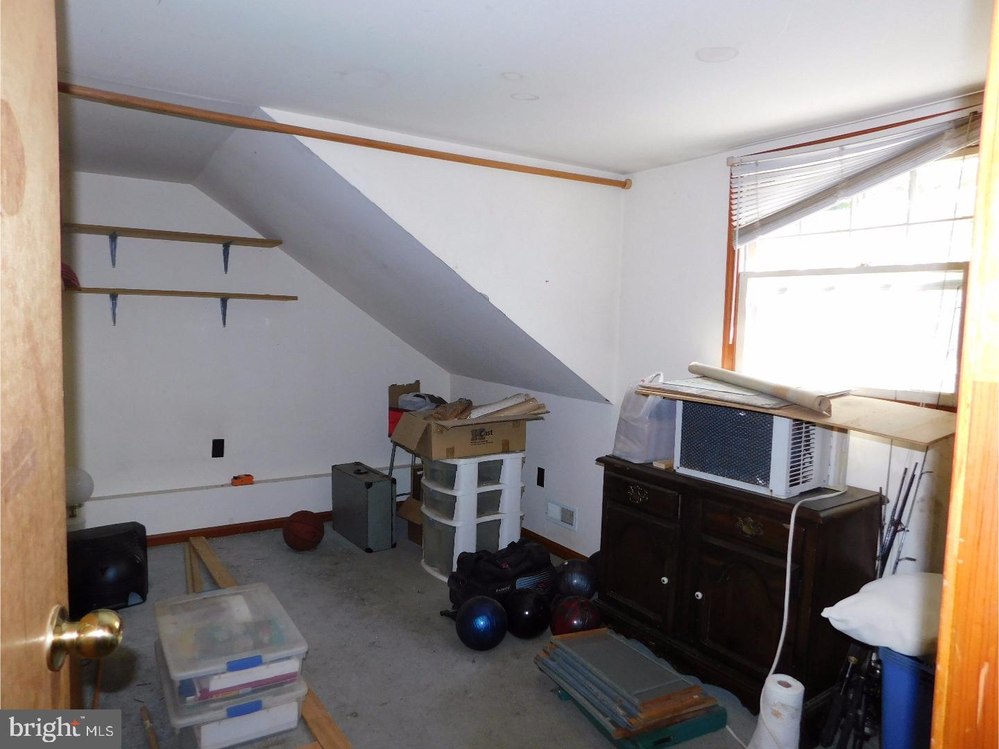 UPLAND VIL - Residential