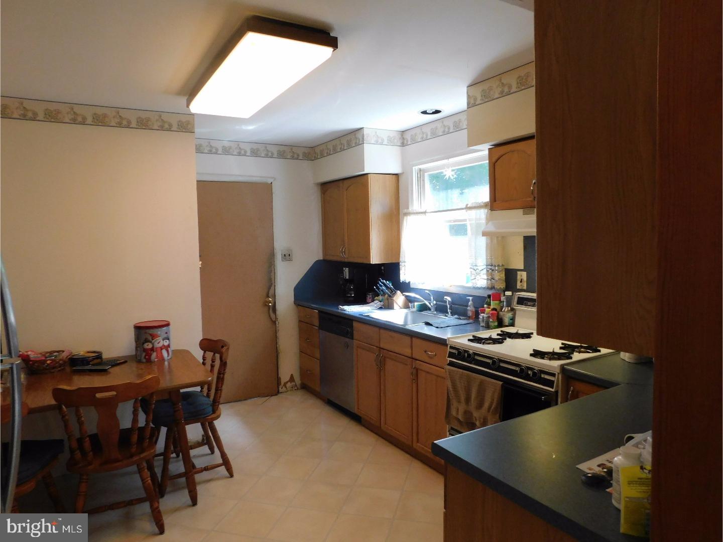 UPLAND VIL - Residential