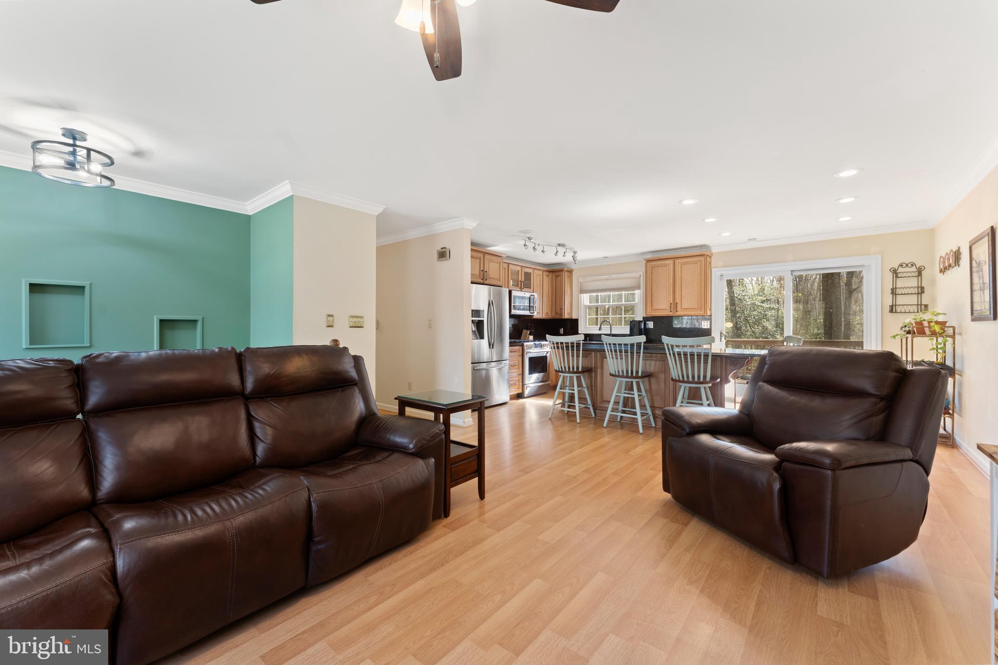 MOTTS RUN ESTATES - Residential