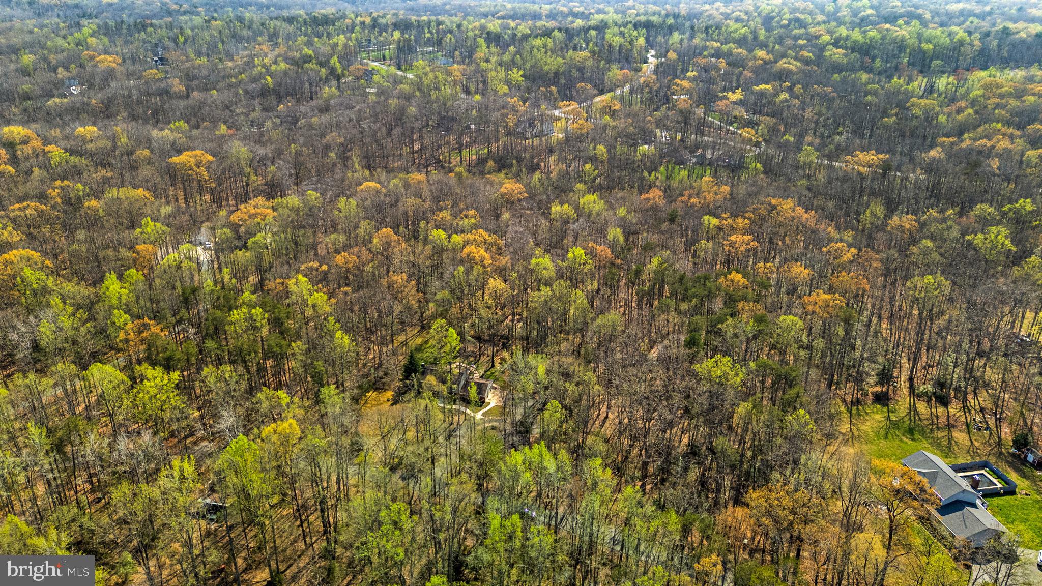 MOTTS RUN ESTATES - Residential