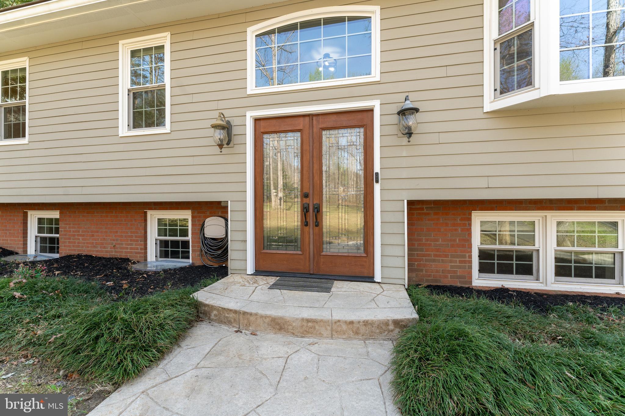 MOTTS RUN ESTATES - Residential