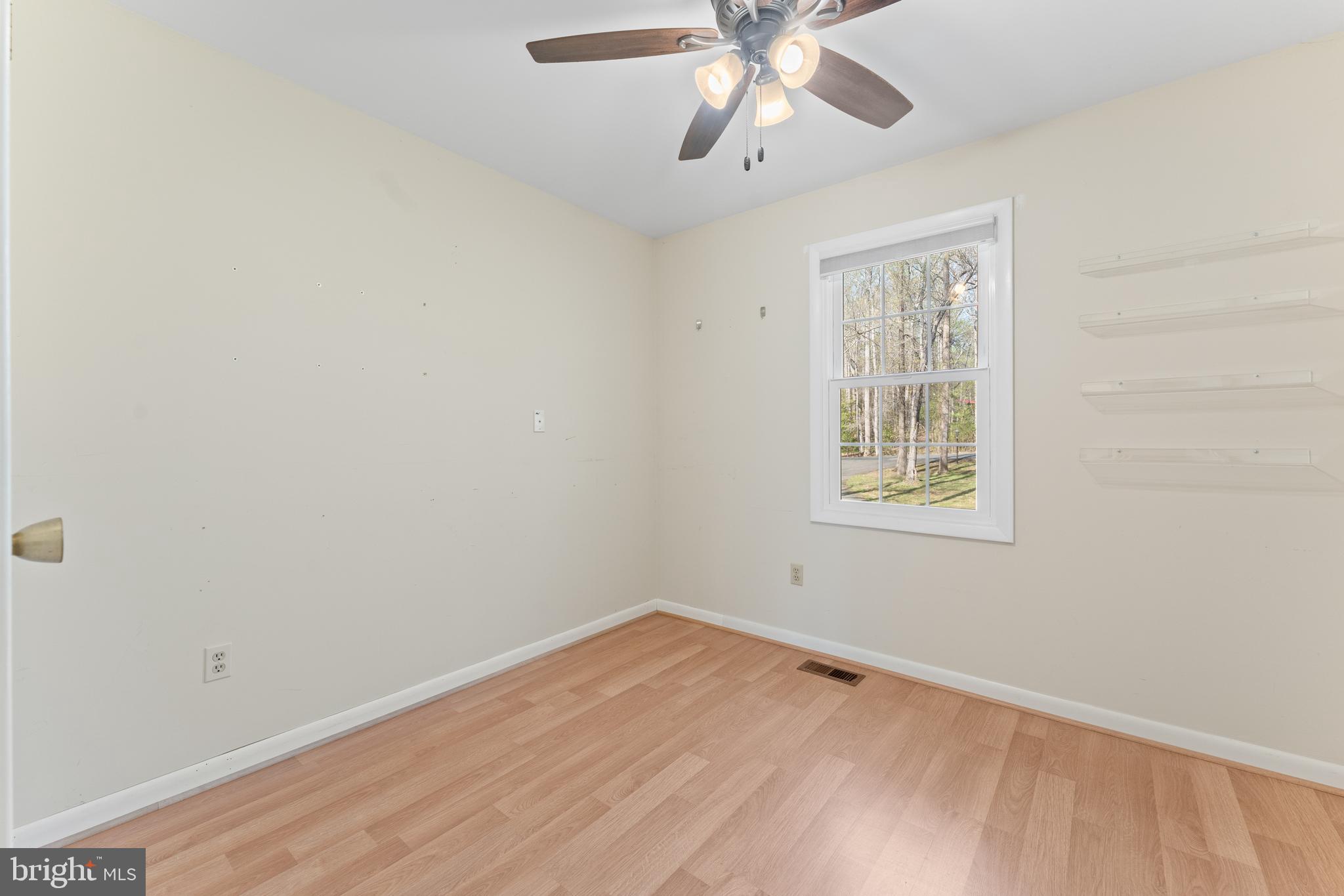 MOTTS RUN ESTATES - Residential