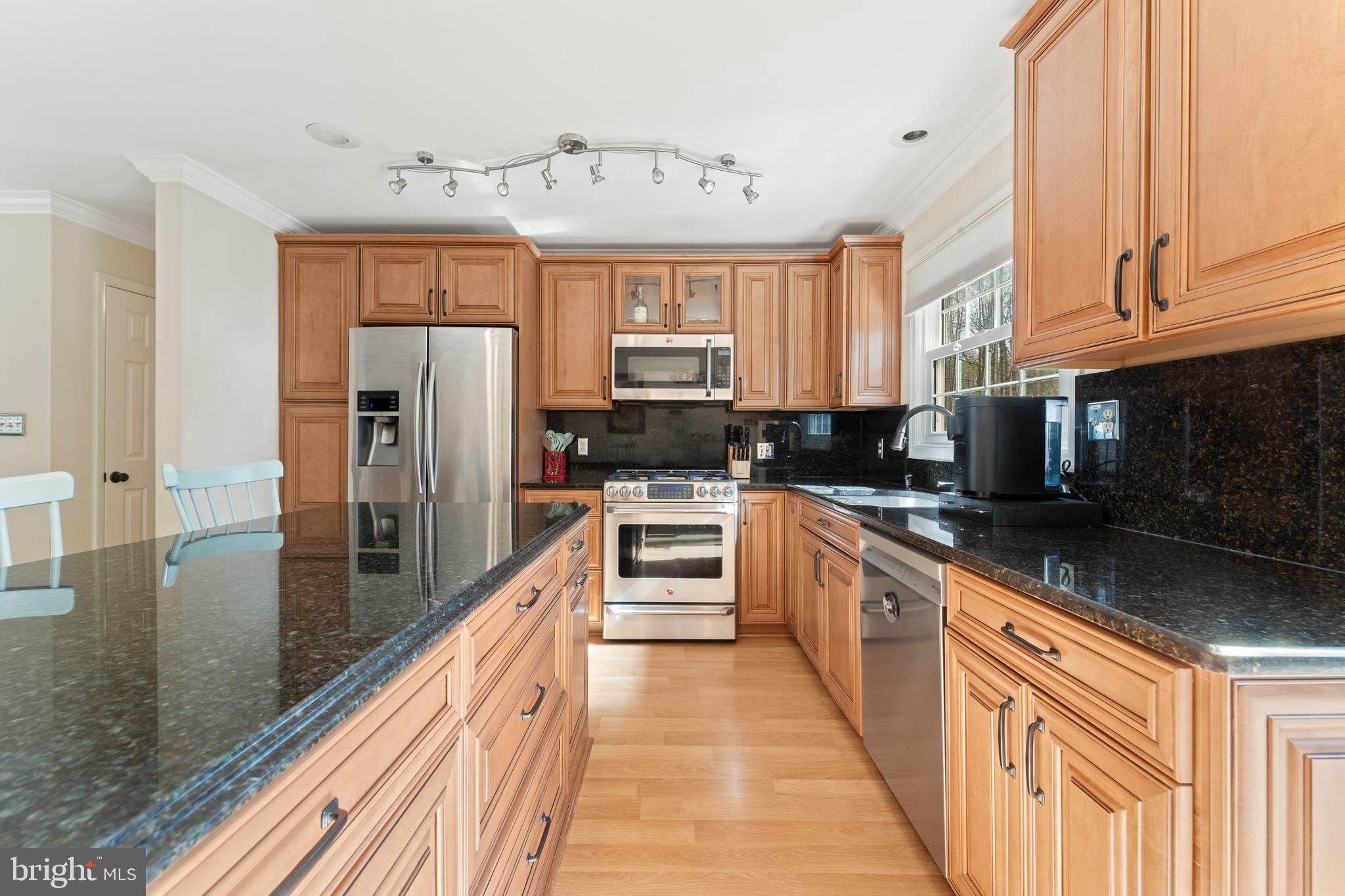 MOTTS RUN ESTATES - Residential