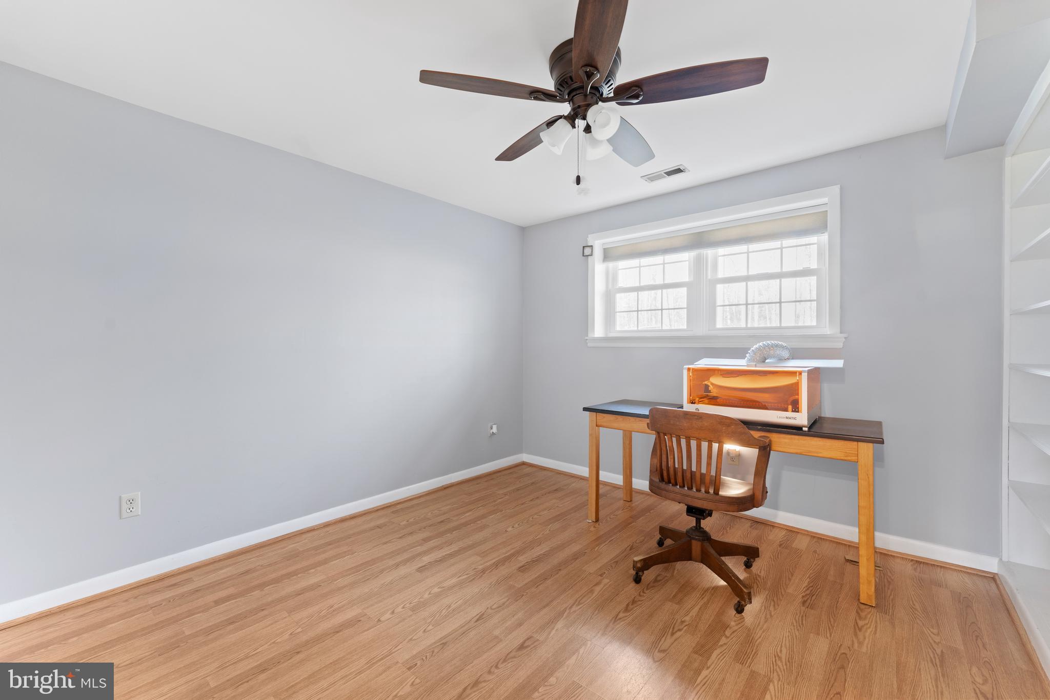 MOTTS RUN ESTATES - Residential