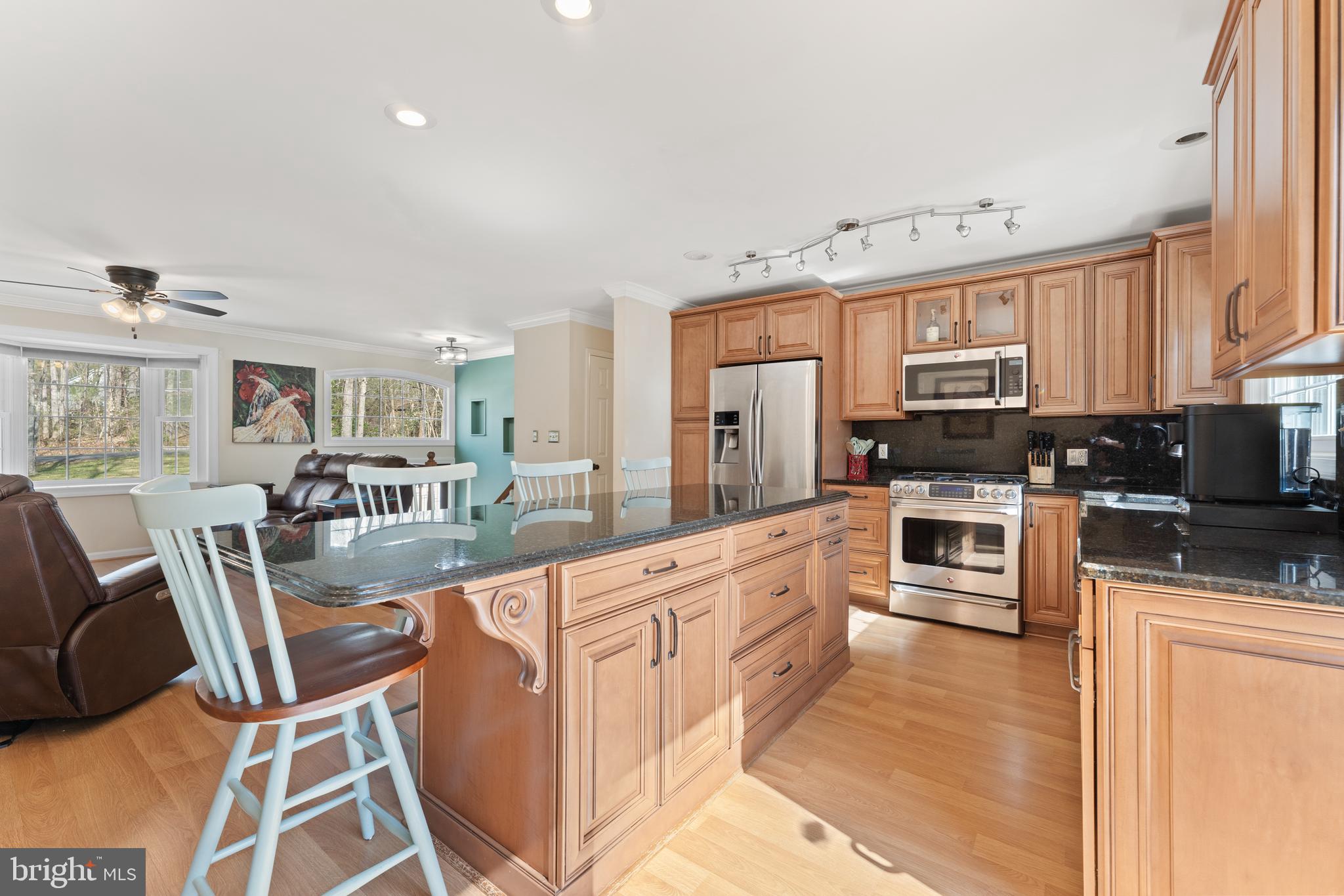 MOTTS RUN ESTATES - Residential