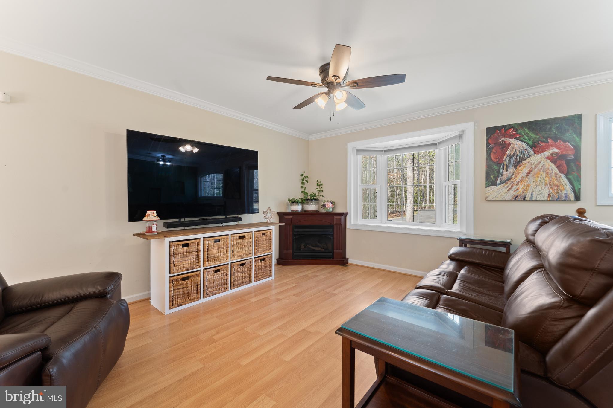 MOTTS RUN ESTATES - Residential