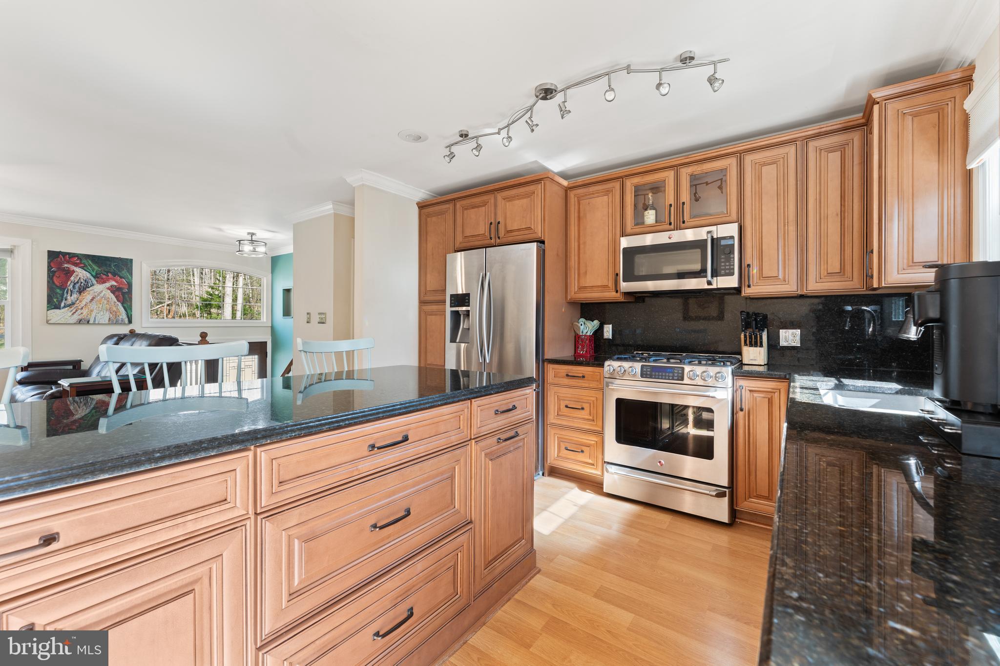 MOTTS RUN ESTATES - Residential