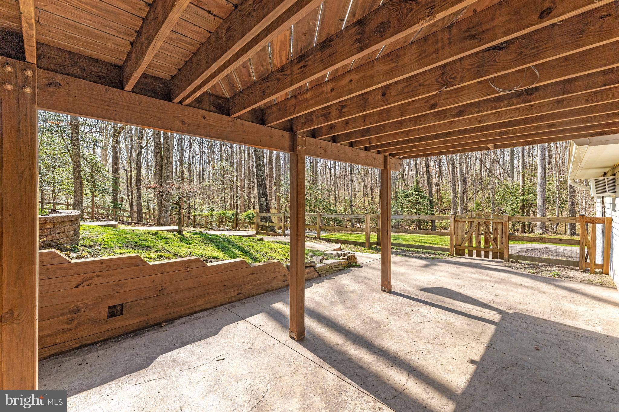 MOTTS RUN ESTATES - Residential