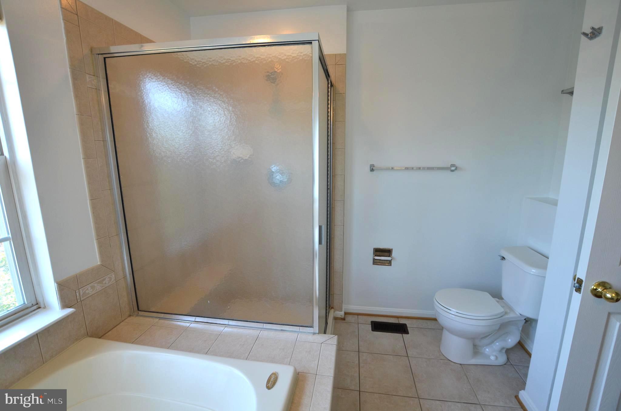 NORTH CROSSING - Residential Lease