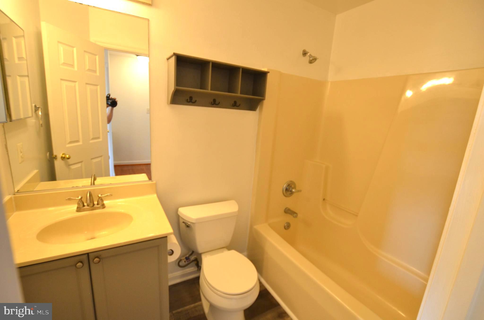 NORTH CROSSING - Residential Lease