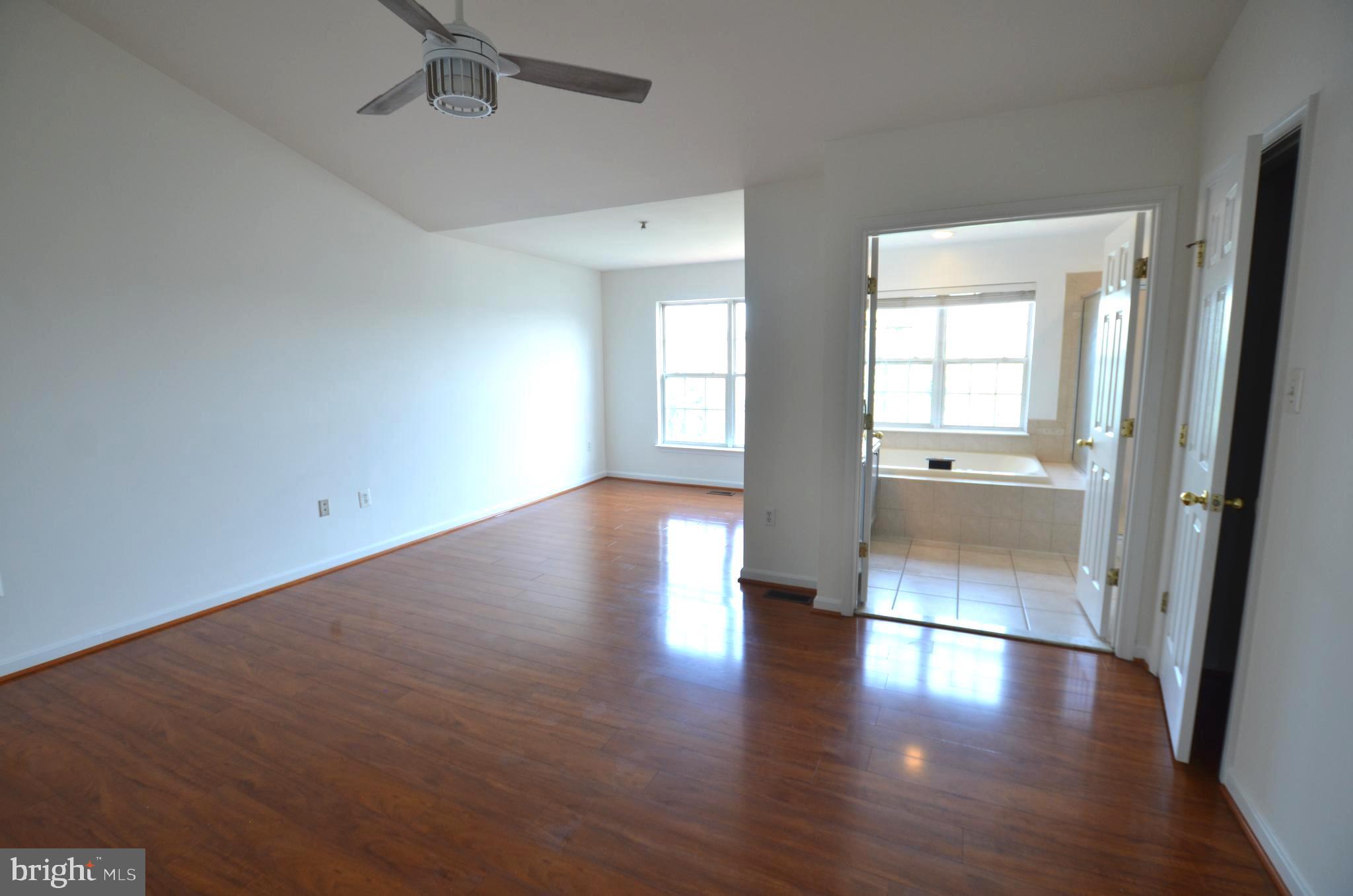 NORTH CROSSING - Residential Lease