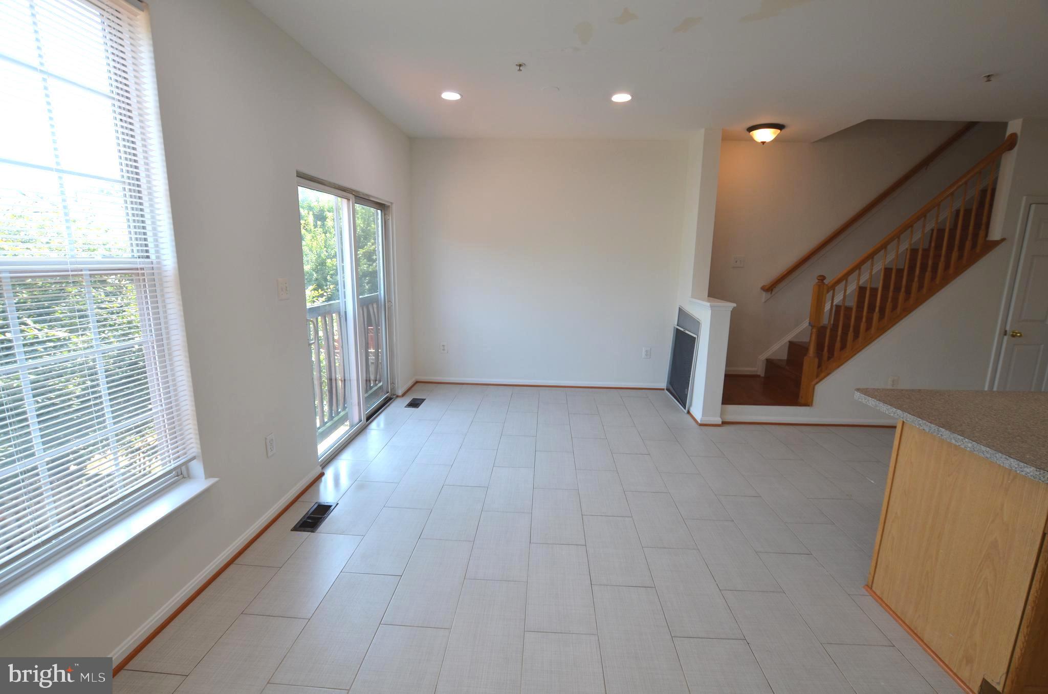 NORTH CROSSING - Residential Lease