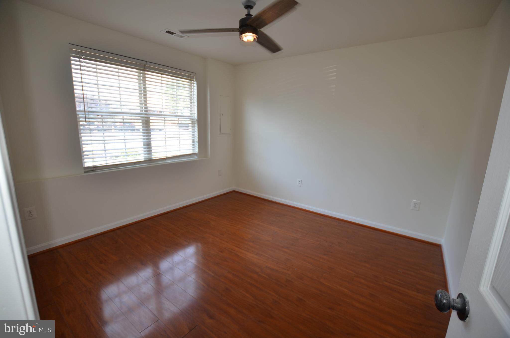 NORTH CROSSING - Residential Lease