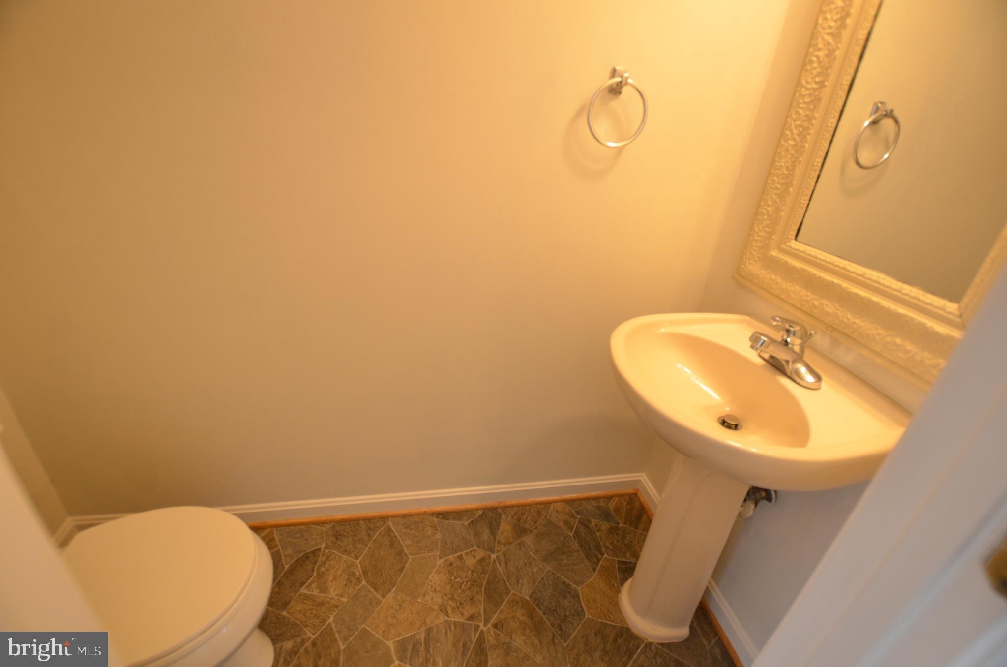 NORTH CROSSING - Residential Lease