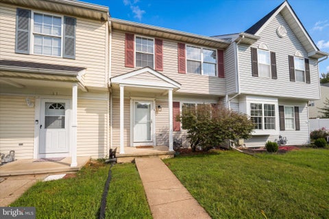 Townhouse For Sale - 9 Richeson Drive<br/> New Castle County, NEW CASTLE, DE 19720