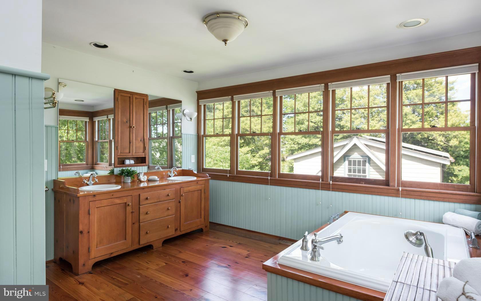 EASTPORT - Residential