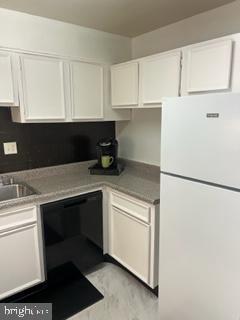 SWANN HILL CONDOMINIUMS - Residential