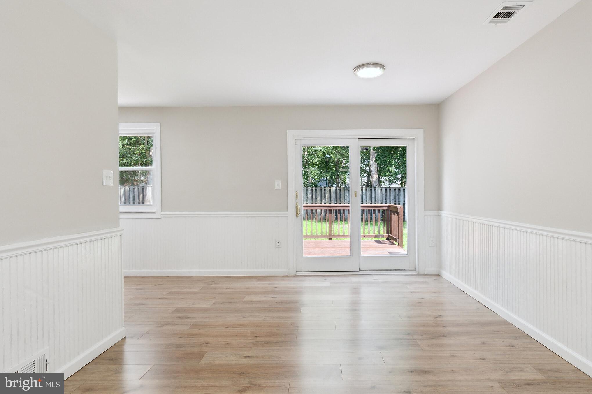 ST CHARLES BANNISTER - Residential