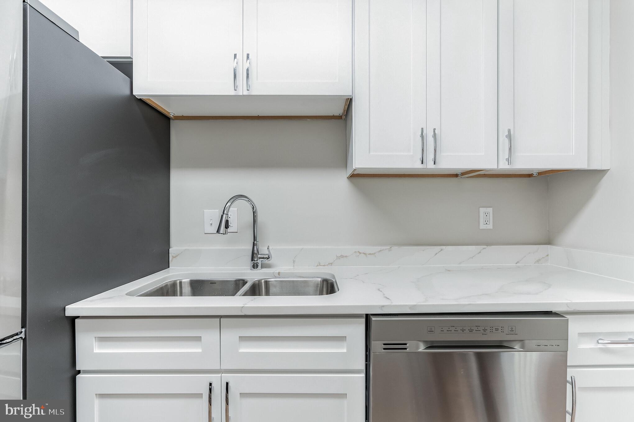 ST CHARLES BANNISTER - Residential