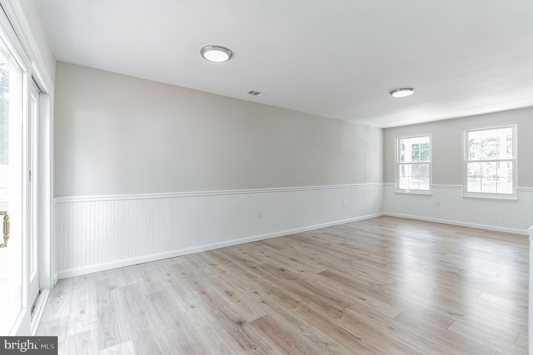 ST CHARLES BANNISTER - Residential