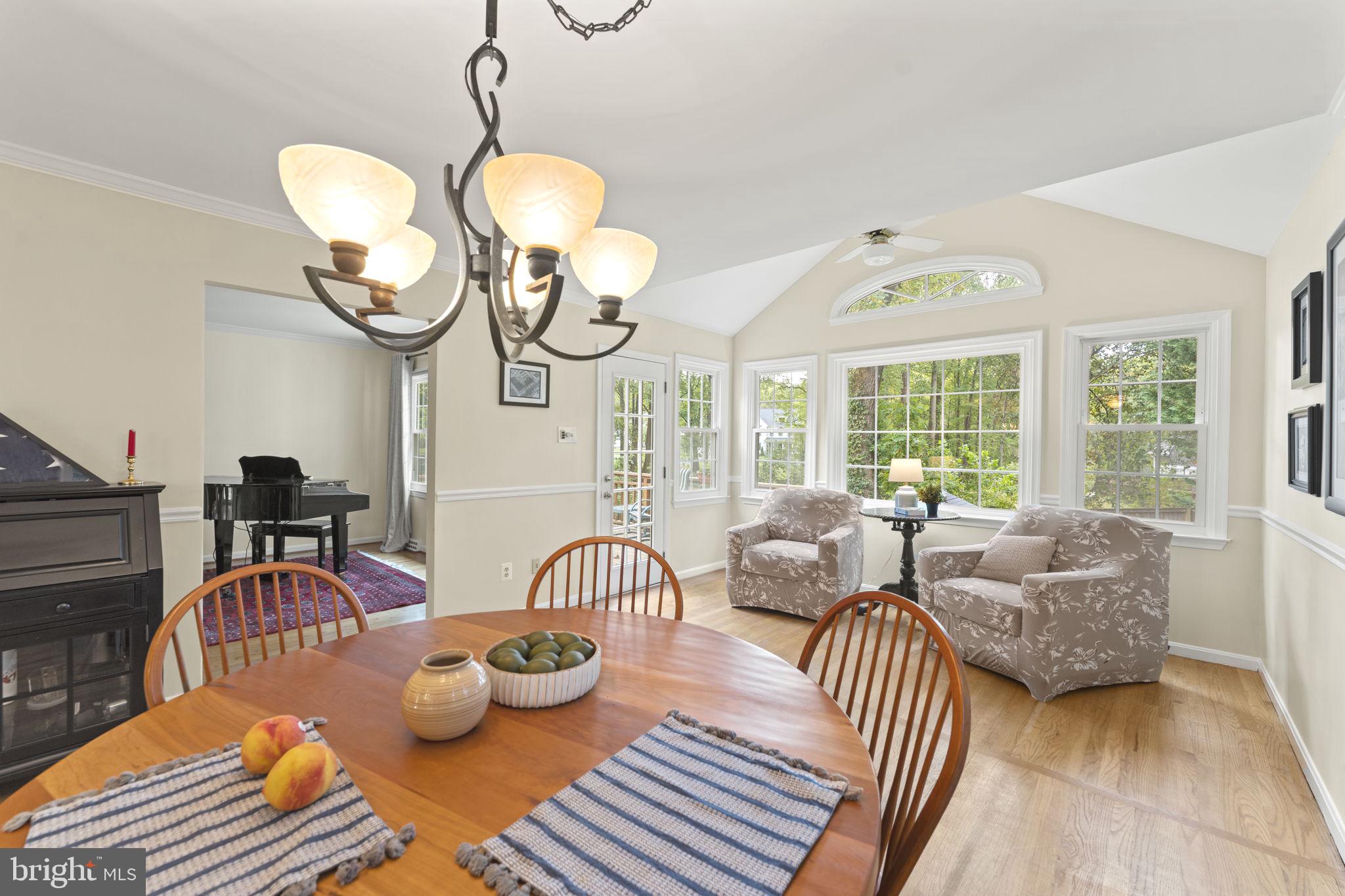 CAMELOT - Residential