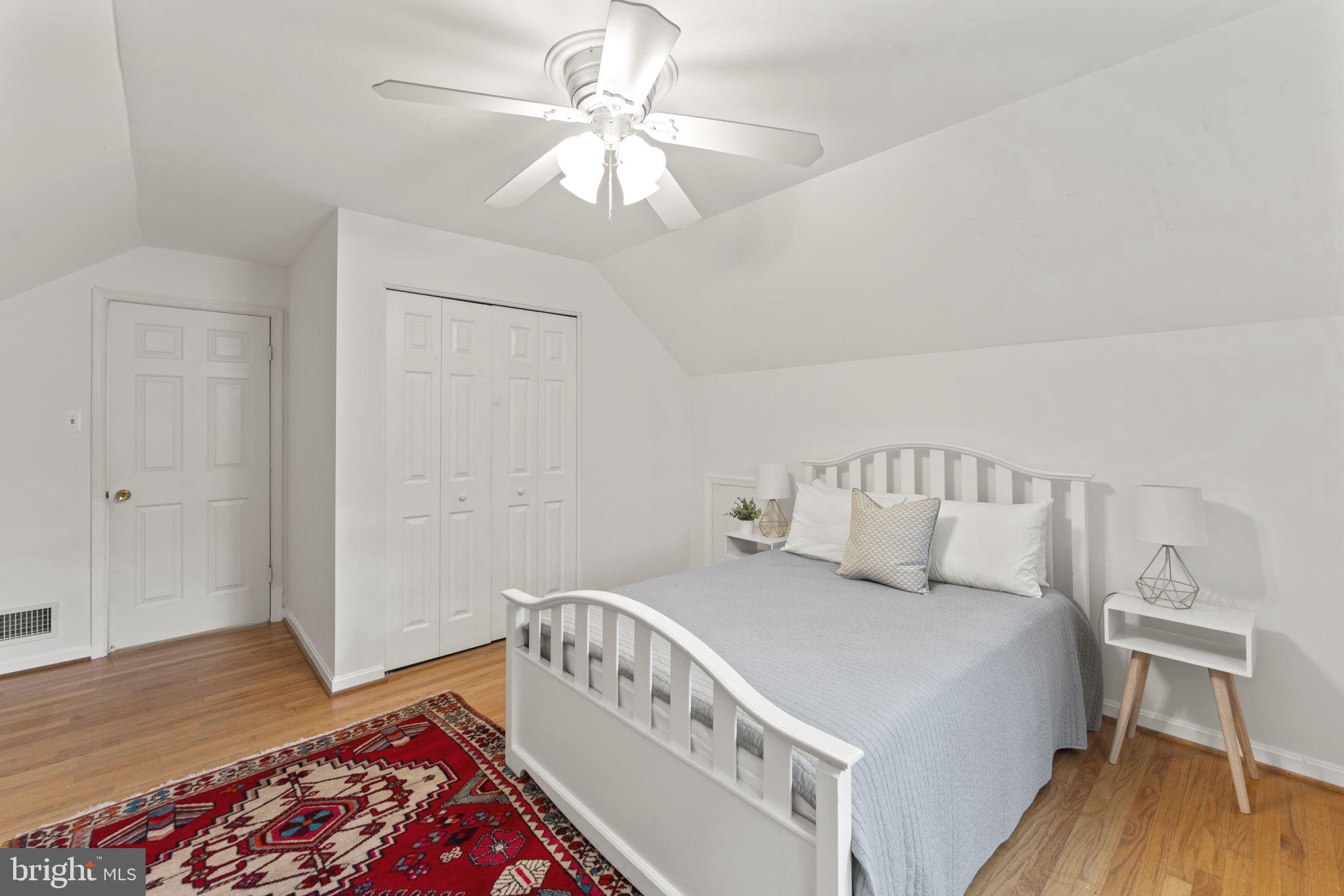 CAMELOT - Residential