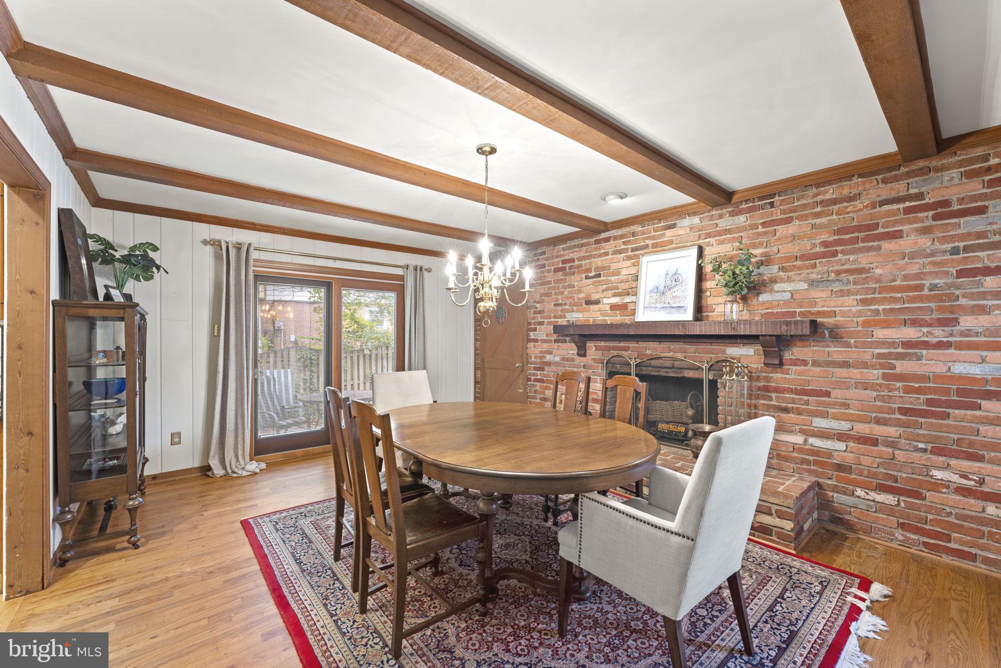 CAMELOT - Residential