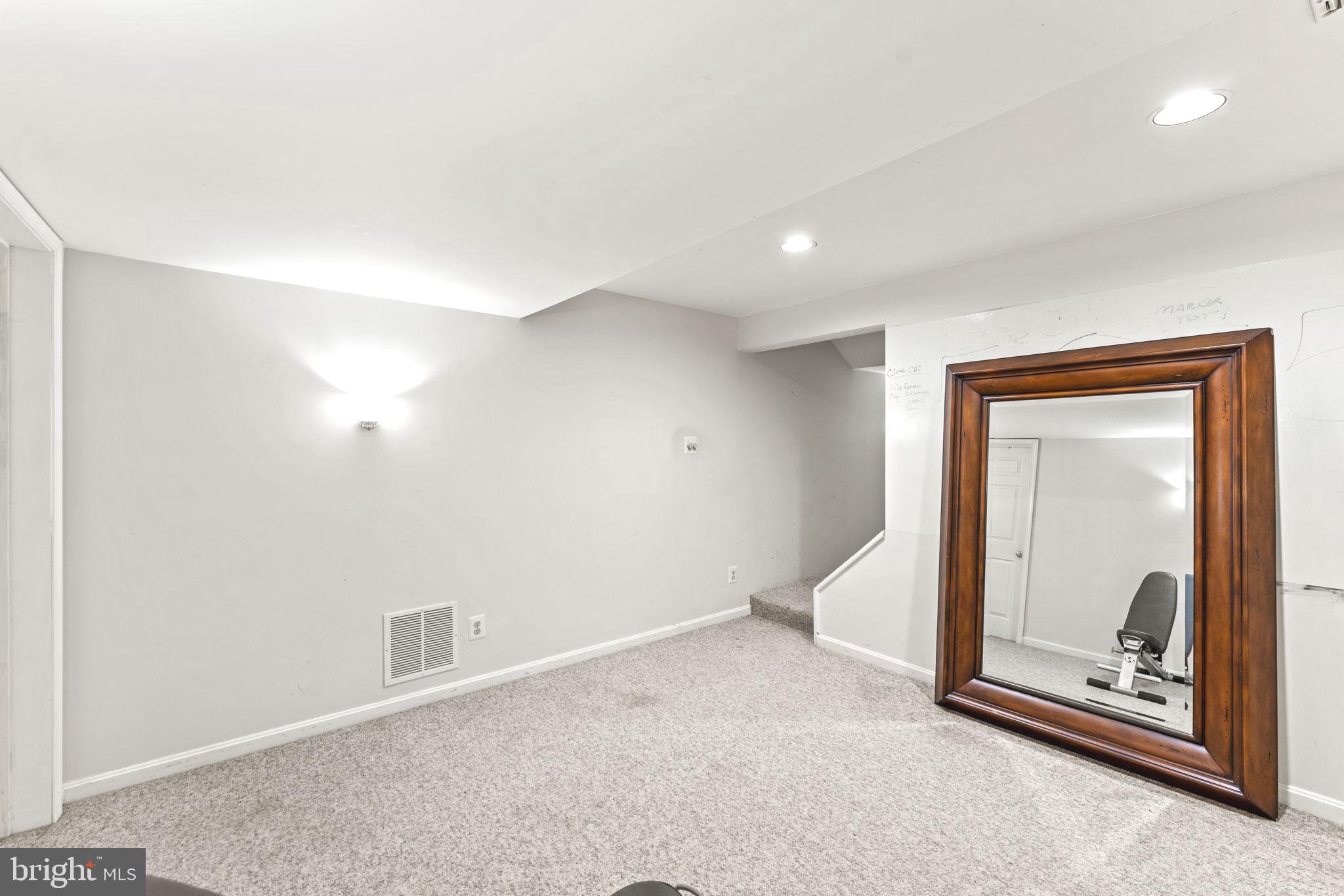 CAMELOT - Residential