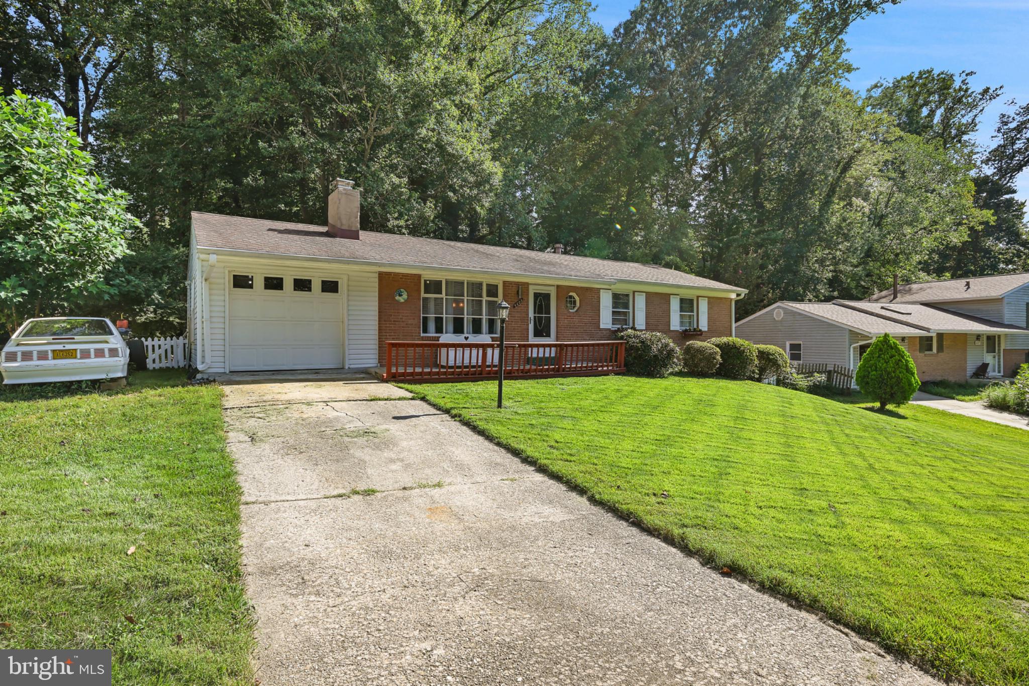 6605 HOLFORD LANE