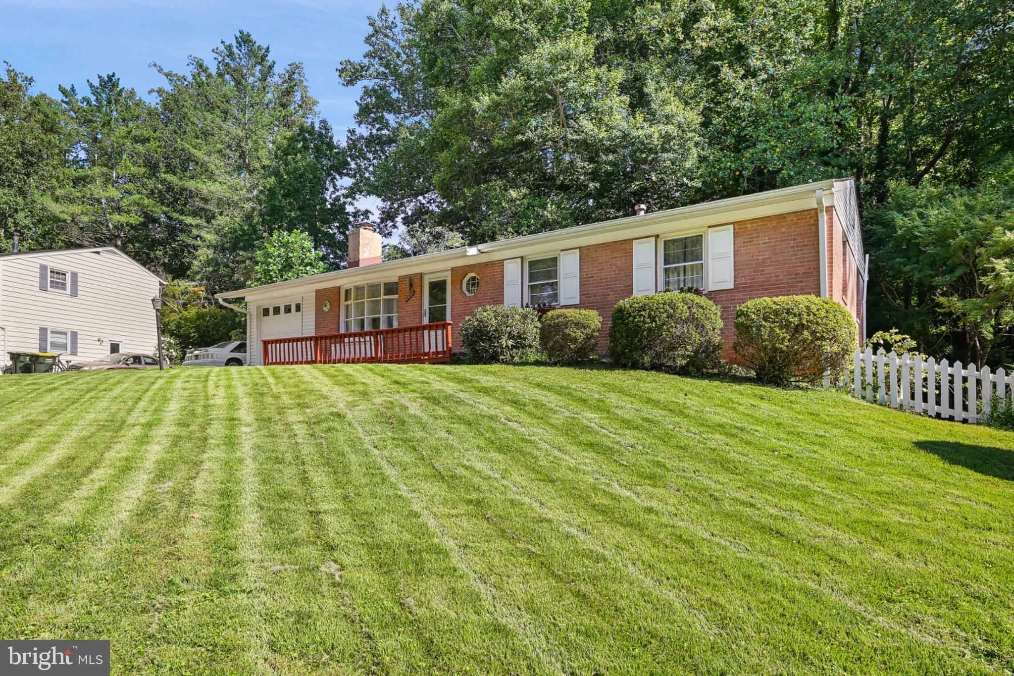 6605 HOLFORD LANE