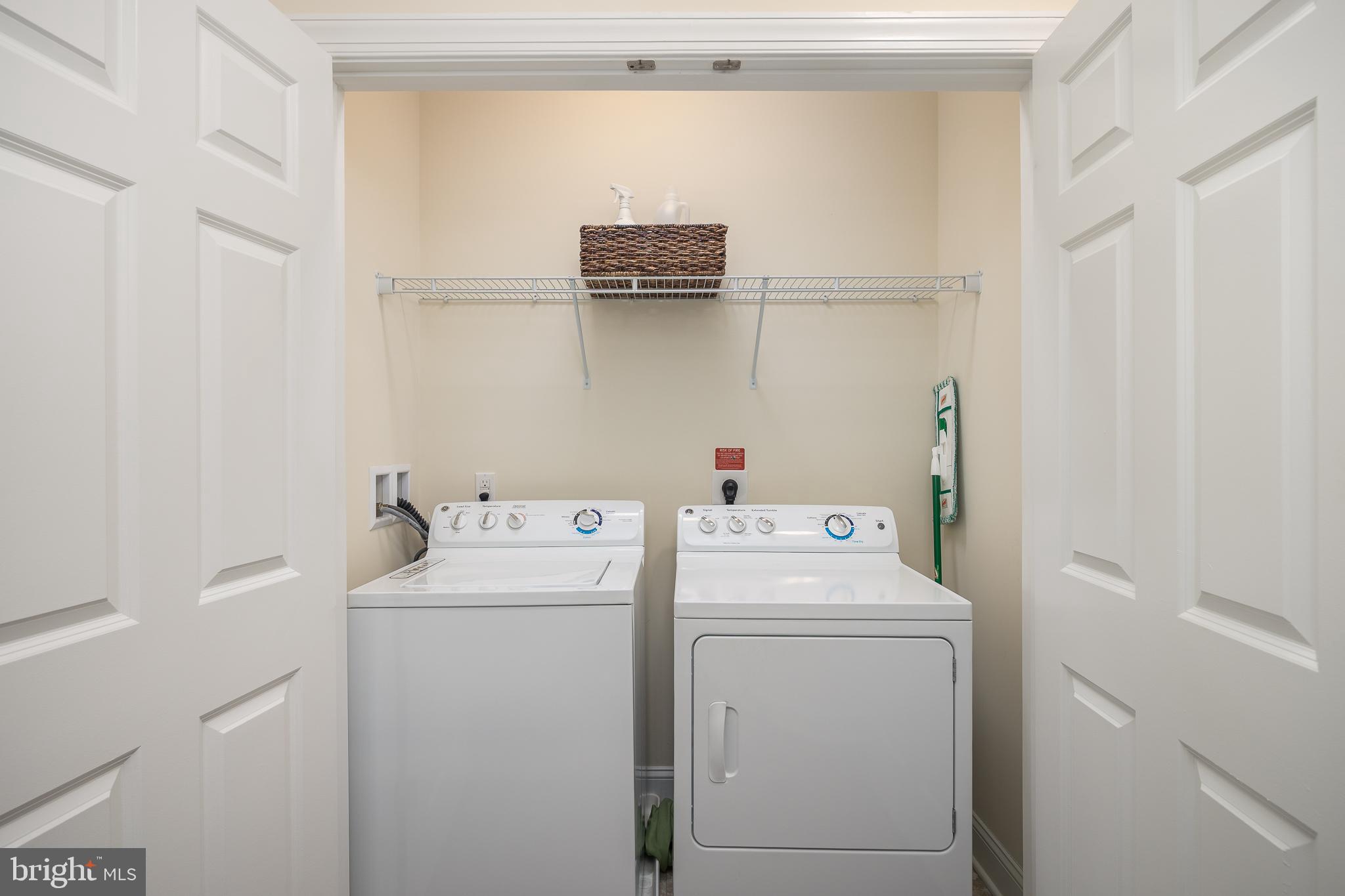 REGENCY AT DOMINION VALLEY - Residential