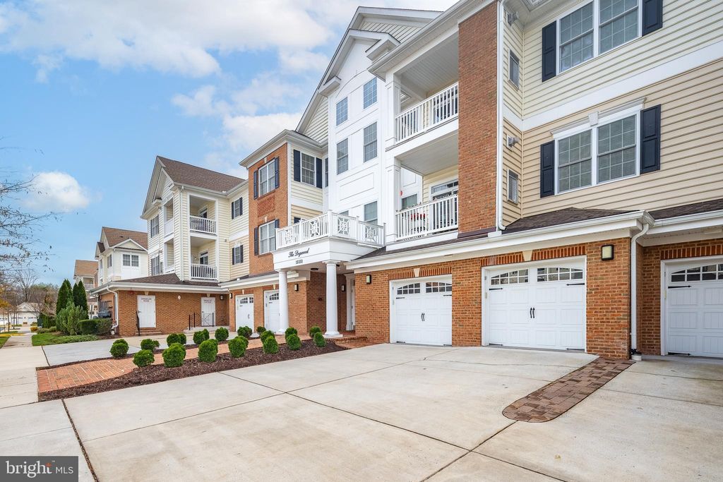 Photo of 15100 Heather Mill Lane #407, HAYMARKET, VA 20169 (MLS # VAPW2107710)