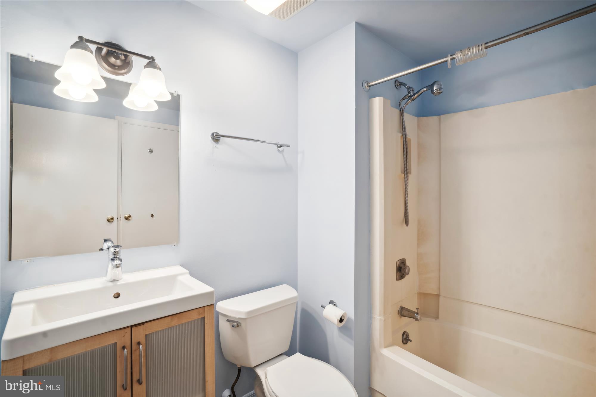 VILLAGE OF OWEN BROWN - Residential