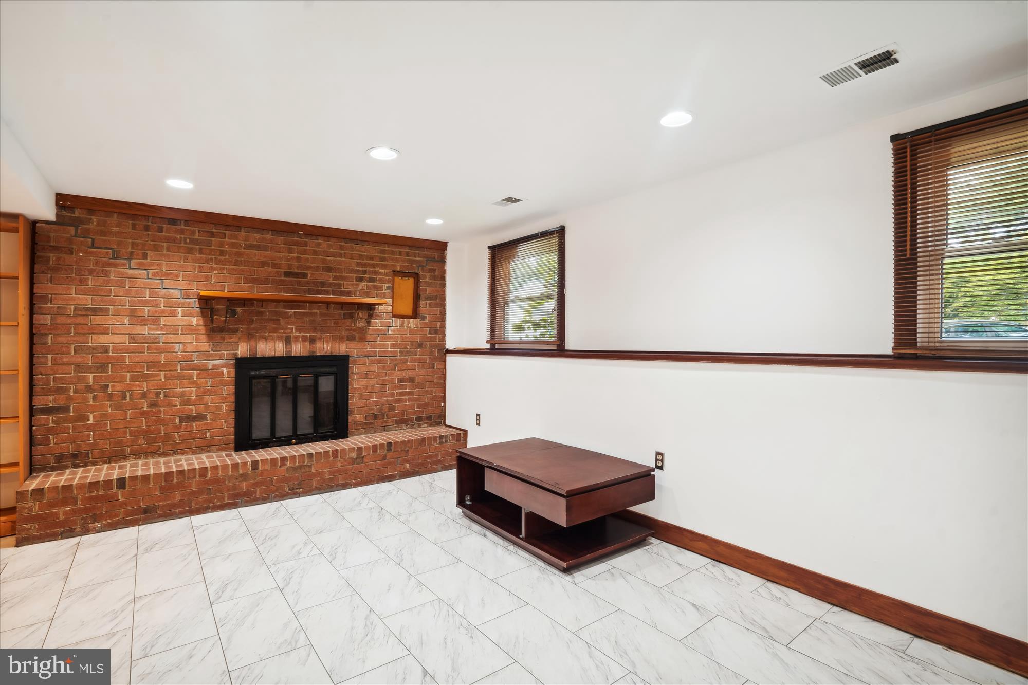 VILLAGE OF OWEN BROWN - Residential