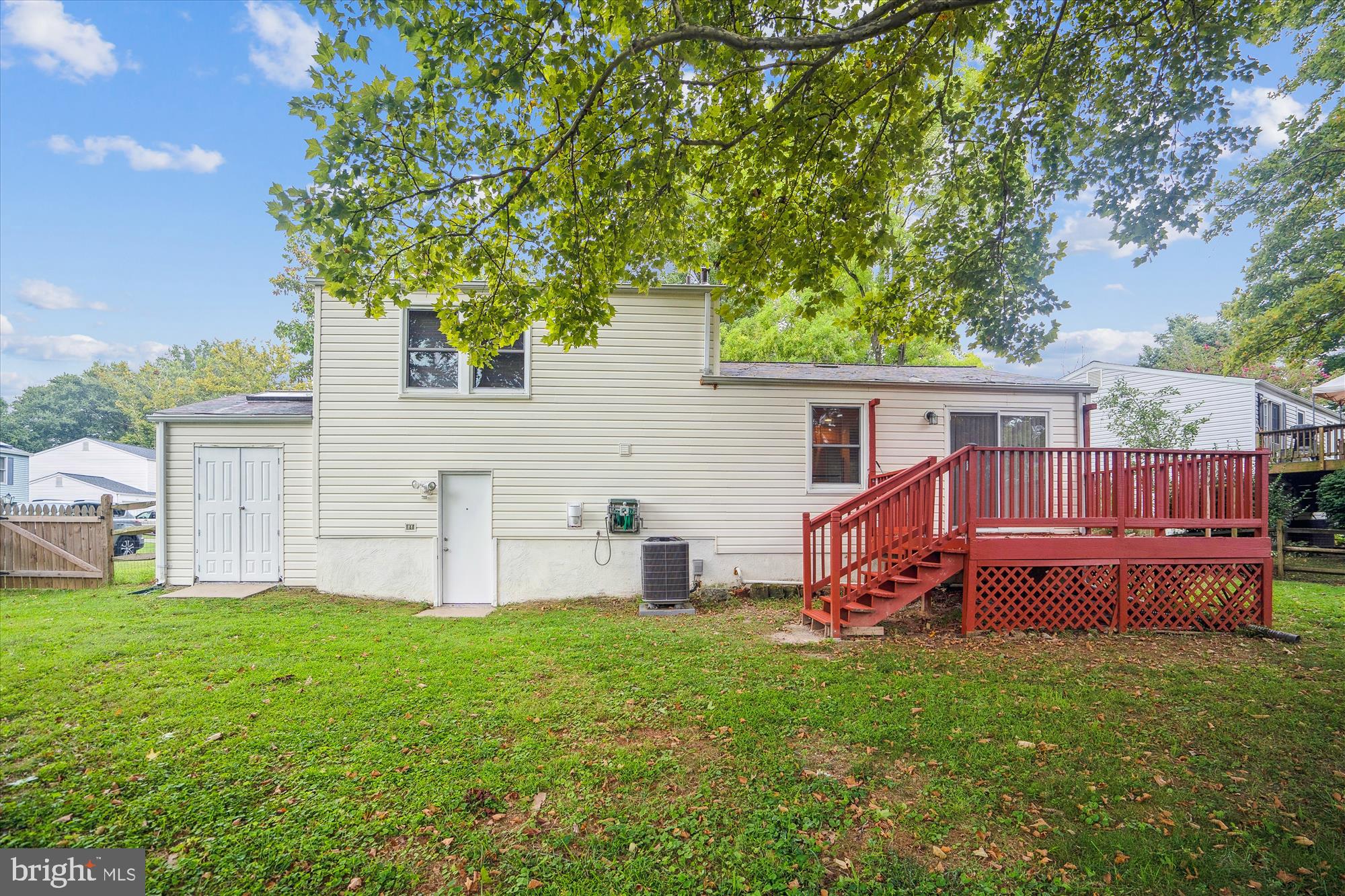 VILLAGE OF OWEN BROWN - Residential